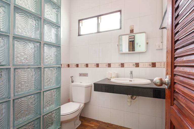 Bathroom 3, Madee Villa - Pattaya Holiday House Walking Street, Pattaya