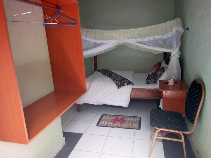 Bedroom 2, Canary Guest House, Yatta