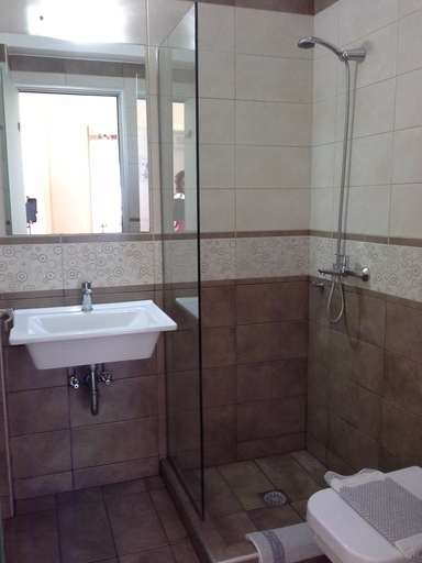 Bathroom, Marinos Apartments, Ionian Islands