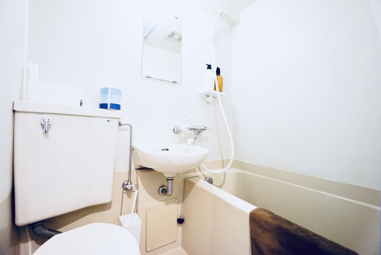Bathroom 3, Hostel 758 Nagoya 1D, Nagoya