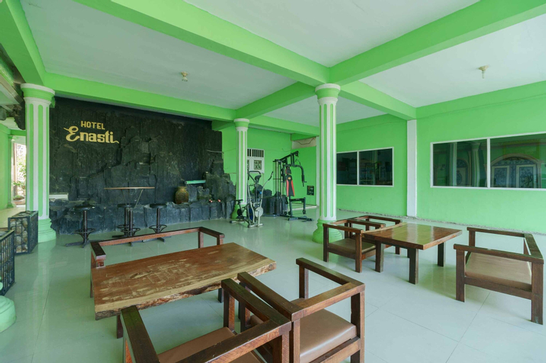 Food & Drinks 5, RedDoorz Syariah Hotel Enasti Berastagi, Karo