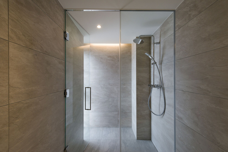 Bathroom 4, Kozue, Kutchan