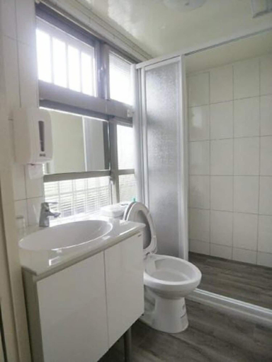 Bathroom 4, Fan Zai Cuo, Pingtung