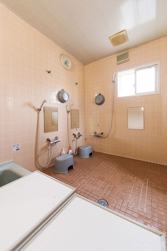 Bathroom 3, Minshuku Nihonkai, Ishikari