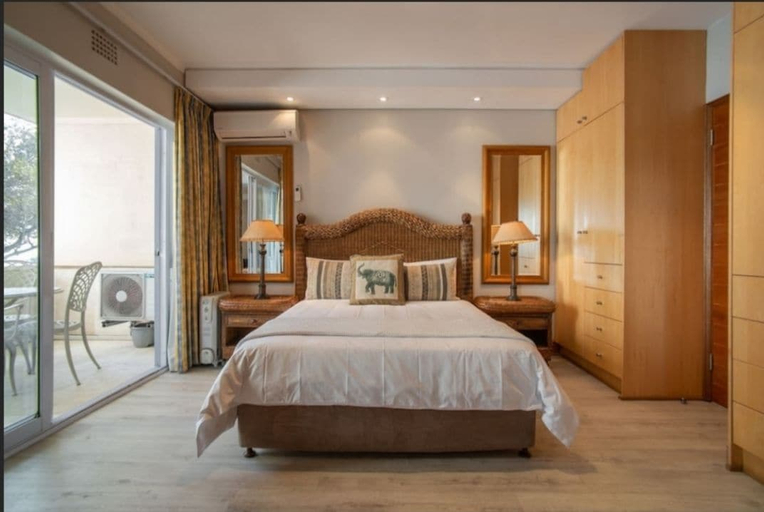 Bedroom 2, 2 Bedroom Lido Apartment Sea Point, City of Cape Town