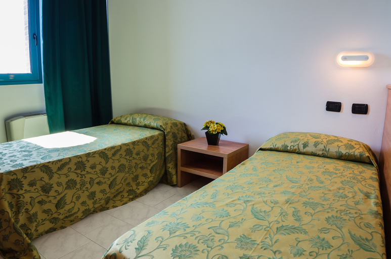 Bedroom 3, Hotel Luna Blu, Ferrara