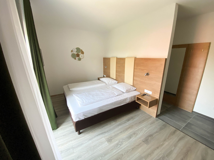 Bedroom 3, Limok Rooms, Leipzig