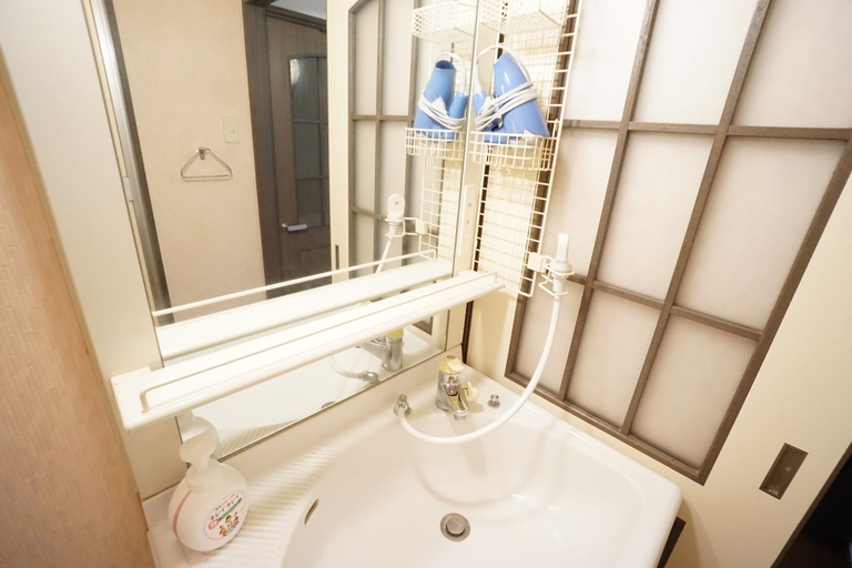 Bathroom 2, Terry's Apartment Shinsaibashi East I G05F, Osaka
