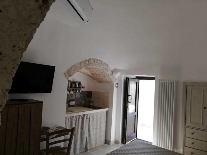 Bedroom 3, Trulli bbalberobello, Bari