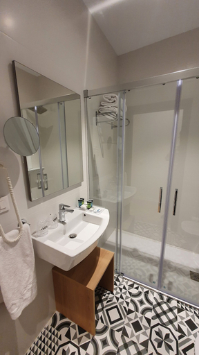 Bathroom 5, Casual Con Duende Cádiz Hotel by Casual Hoteles, Cádiz