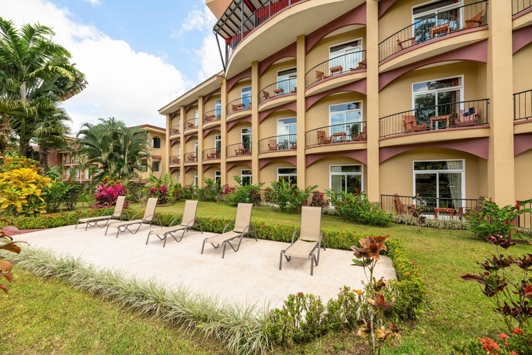 Exterior & Views 2, Hotel Magic Mountain SPA & Conference center, San Carlos