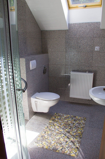 Bathroom, Euro Beer Spa, Karlovy Vary