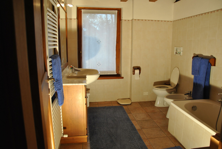 Bathroom 5, B&B Gemma, Verona