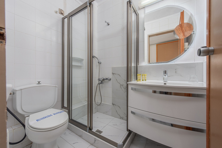 Bathroom 5, Dionysos Hotel & Suites, Central Macedonia