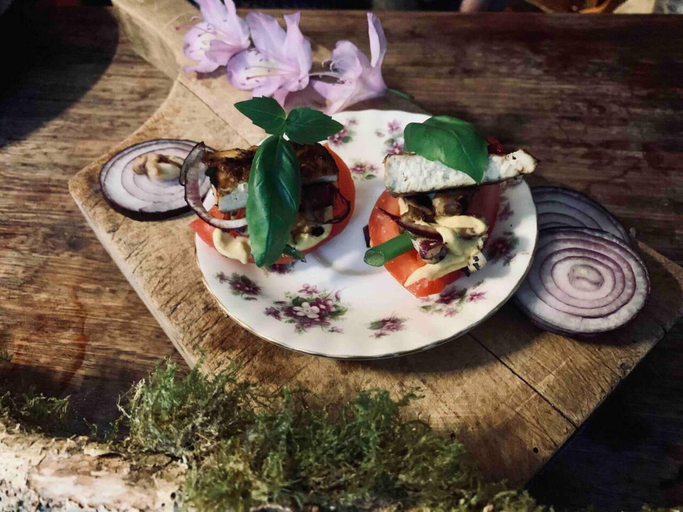 Food & Drinks 5, Unique Fairytale Farmhouse Near Galway