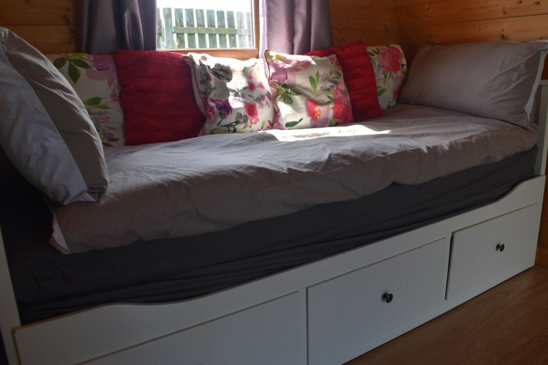Bedroom 4, Beachcomber Glamping, Kent