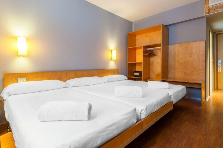 Bedroom 3, ETH Irun, Guipúzcoa