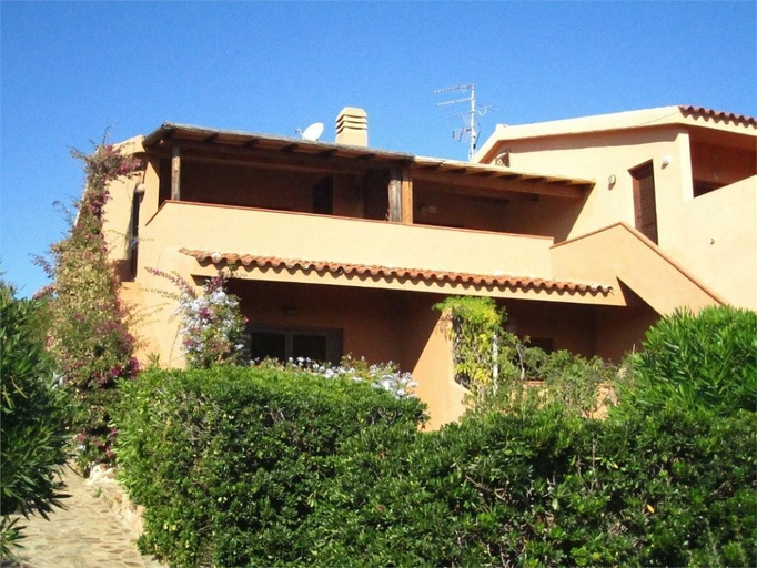 Exterior 5, Bilo Istana, Olbia-Tempio