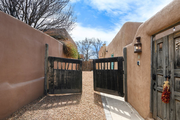 Exterior & Views, Casa Azul - Hilltop Gem, Authentic Santa Fe Style, Santa Fe