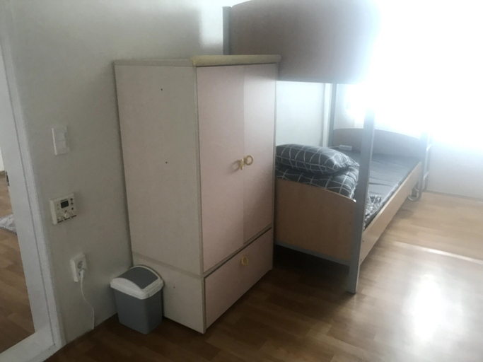 Bedroom 2, Gwangju Songjeong Station Guesthouse - Hostel, Gwangsan