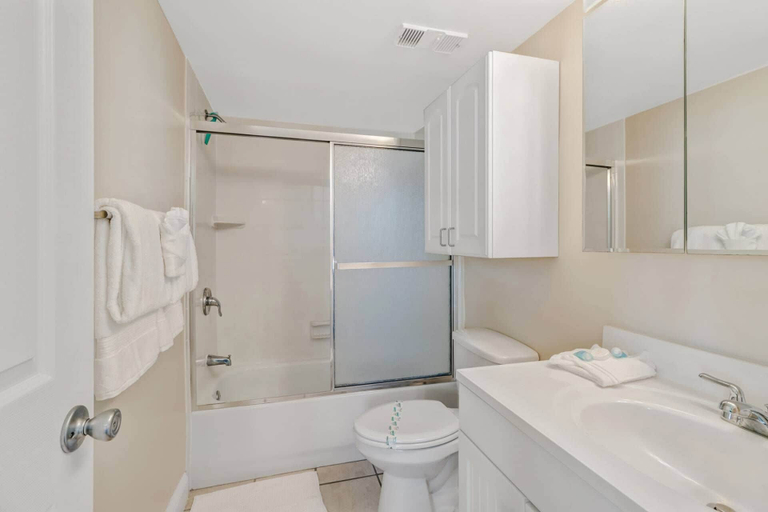 Bathroom 4, Estero Beach & Tennis 807 B, Lee