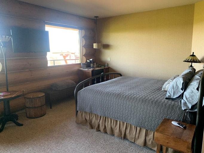 Bedroom 2, Mont du Lac Resort, Douglas