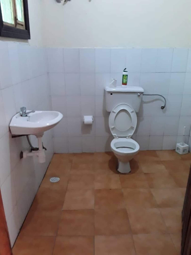Bathroom, Mbara Safari Lodge and Resort, Busongora
