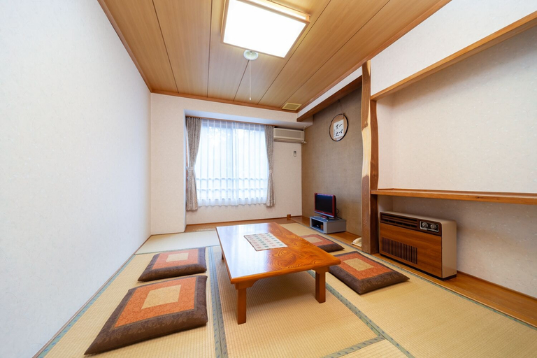 Others, Seseragi, Hakuba