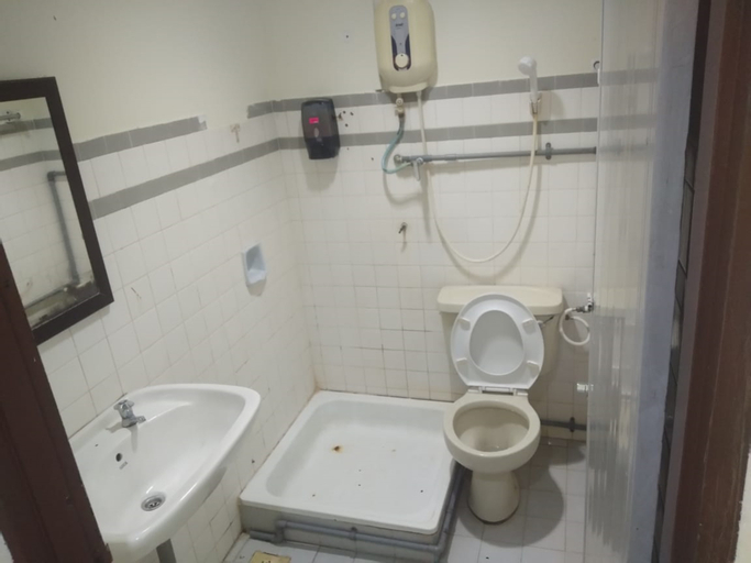Bathroom 2
