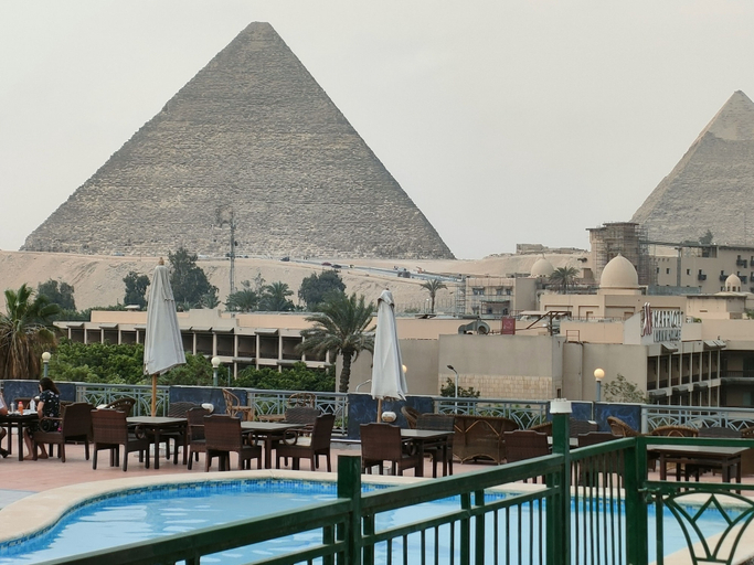 Others 3, Elite Pyramids view, Al-Ahram