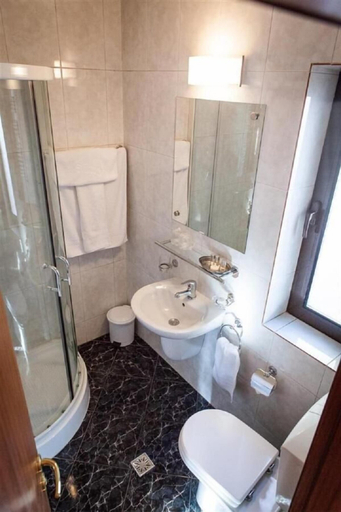 Bathroom 4, Tania-Frankfurt, Municipiul Bucuresti