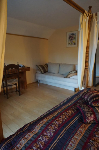 Bedroom 5, Gästehaus Eschment, Bad Dürkheim