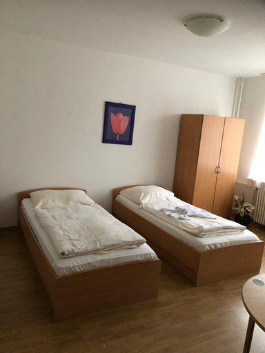Bedroom 2, City Hotel-Garni, Region Hannover