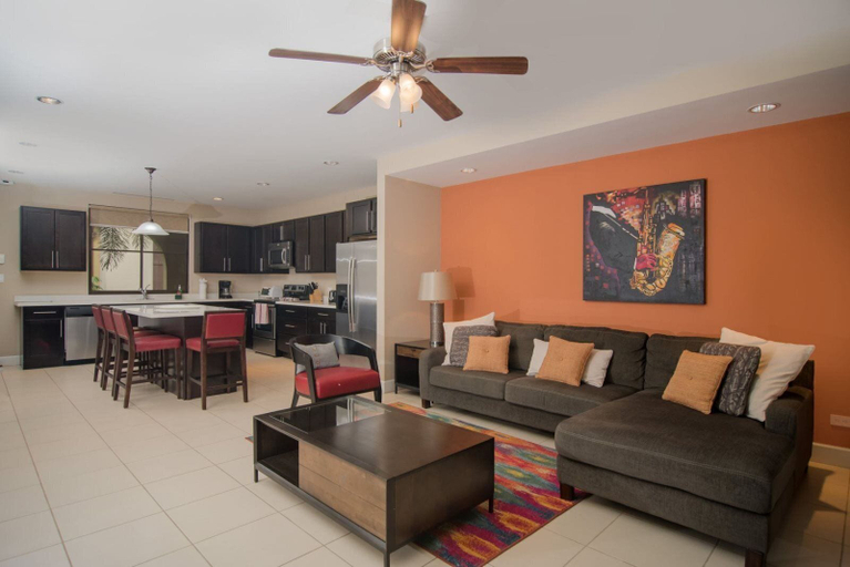 Others 5, Pacifico L608 - Casa Holliday, Carrillo