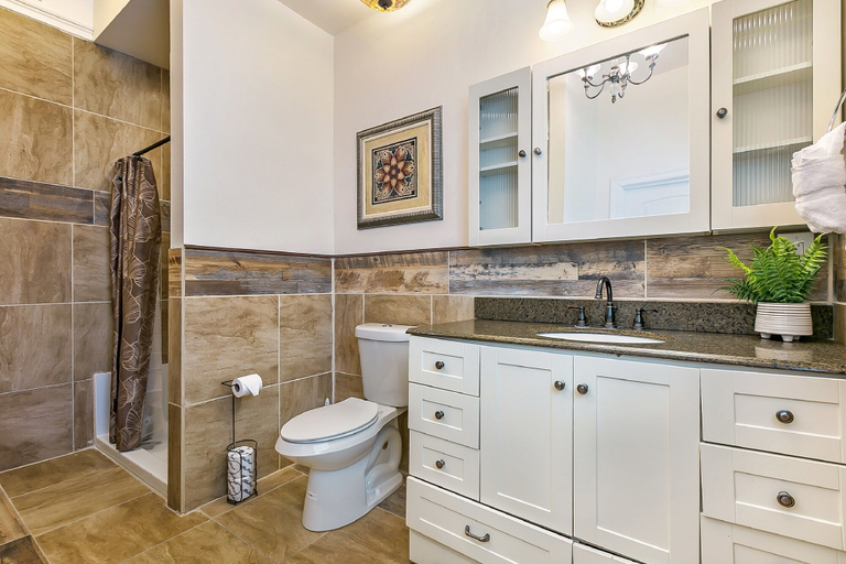 Bathroom 4, Spacious Condos in Downtown NOLA, Orleans