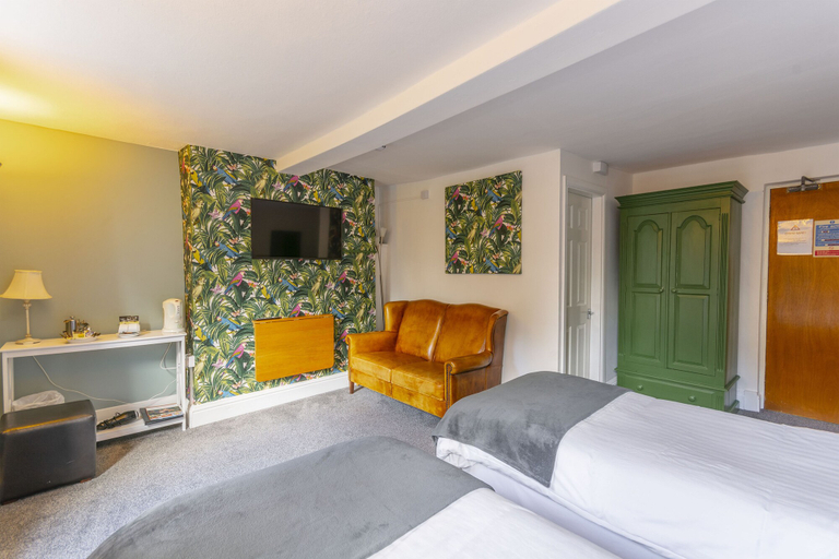 Bedroom 2, The Forest Lodge, Nottinghamshire