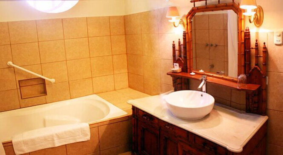 Bathroom 5, Hacienda Majoro Boutique & Resort, Nazca