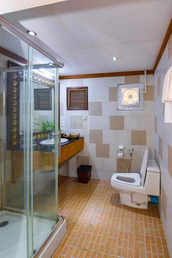 Bathroom, One Myanmar Resort Pathein, Bassein