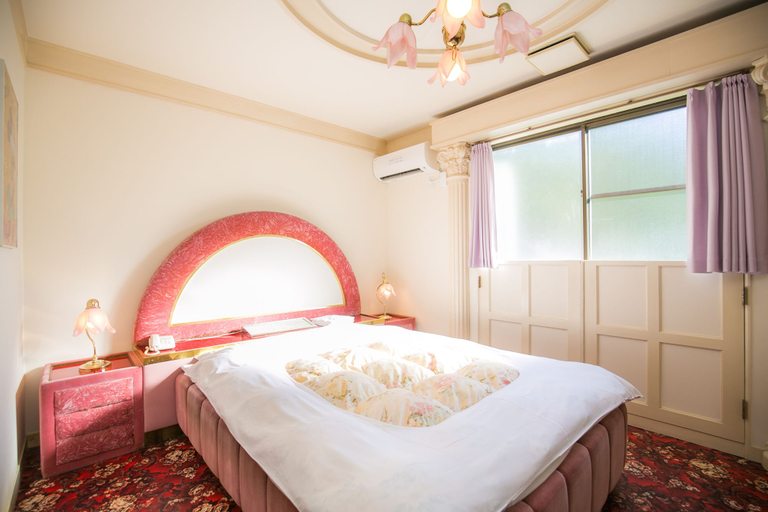Bedroom 2, Kanku Kokusai Hotel, Wakayama