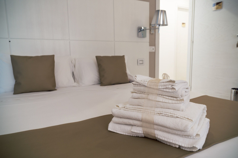 Bedroom 2, Rigel Villanova Rooms, Cagliari