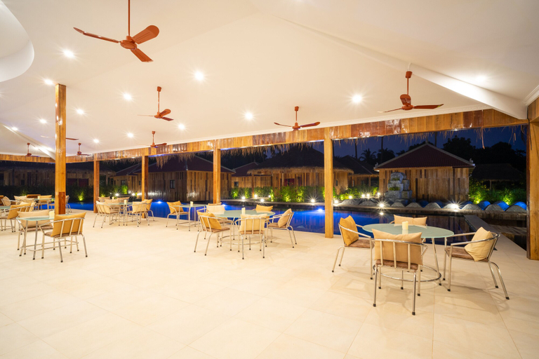 Food & Drinks 5, Floating Khmer Village Resort, Siem Reap