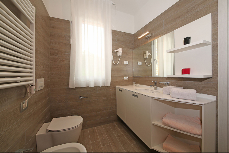 Bathroom 4, Appartamenti Bellavista, Verona