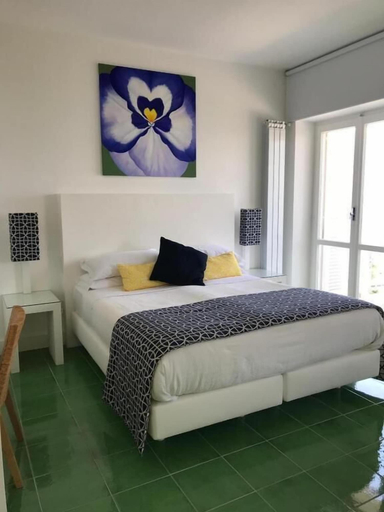 Bedroom 3, Sorrento Olive Tree Garden, Napoli