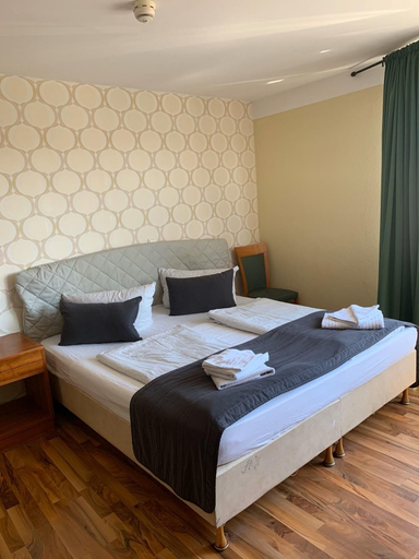 Bedroom 3, Hotel Alt Erfurt, Erfurt