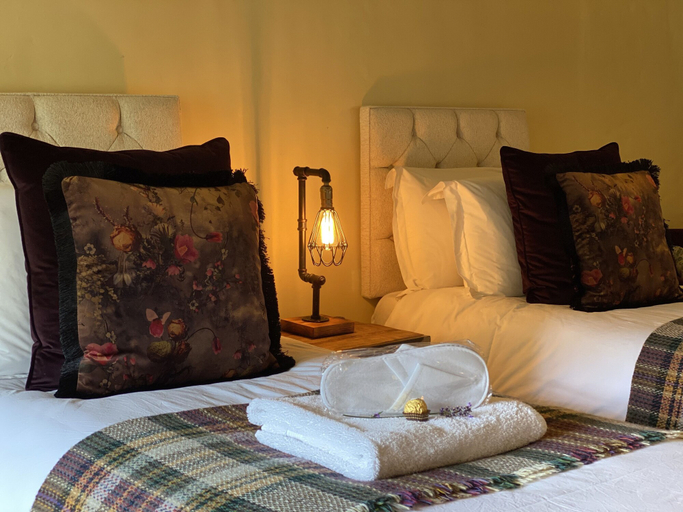 Bedroom 2, Old Hall Country Breaks, Cambridgeshire