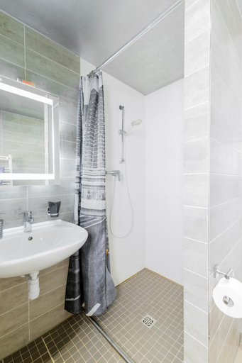 Bathroom 5, Hotel 108, Stormarn