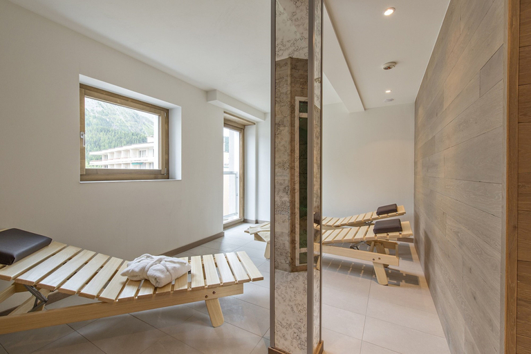 Bedroom 3, Hotel Piz, Maloja
