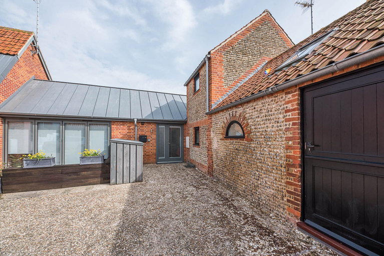 Exterior & Views, Kipper Cottage, Suffolk