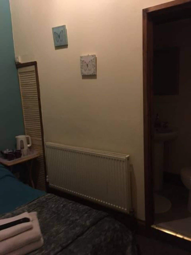 Others 4, Hathway House, North Somerset