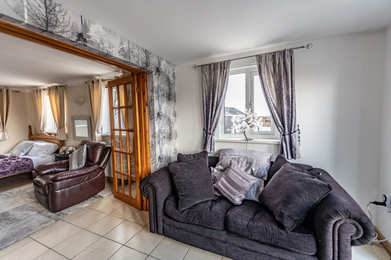 Bedroom 2, Bunny Meadows Farmhouse, Carmarthenshire